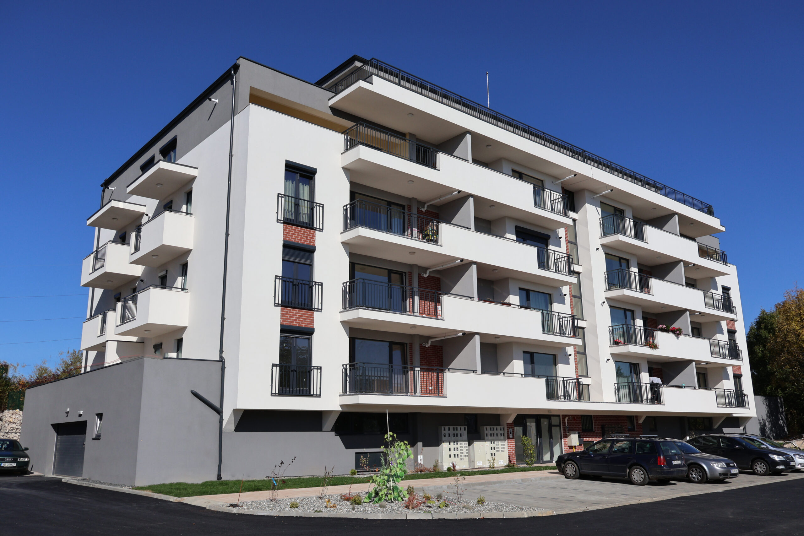 Green Hill Residence